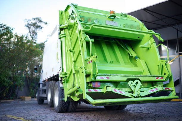 Best Yard Cleanup Services  in Medford, NY